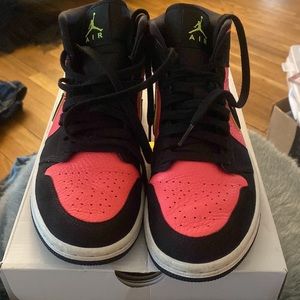 Black and hot pink Air Jordan 1s mid size 8.5 women